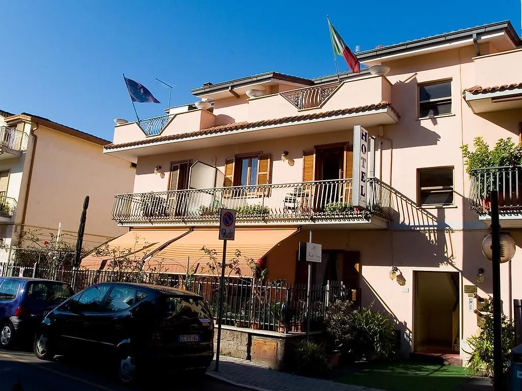 Hotel Louis I Ciampino
